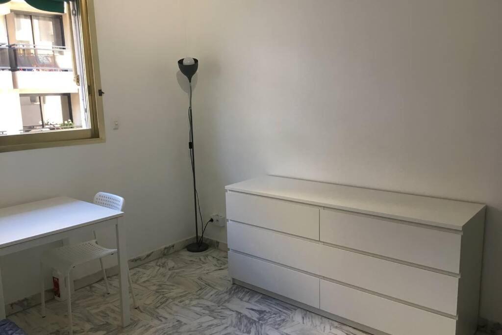 Studio Meuble Proche Plages Et Vieille Ville Antibes Exteriör bild