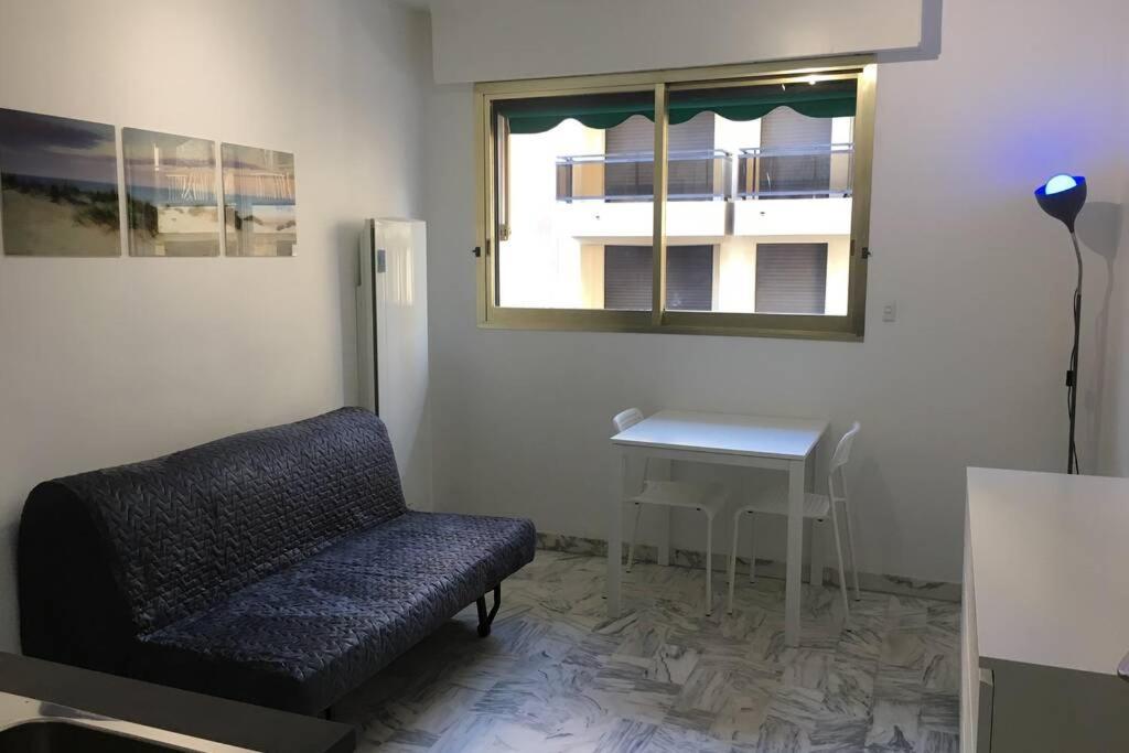 Studio Meuble Proche Plages Et Vieille Ville Antibes Exteriör bild